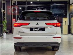 ميتسوبيشي اوتلاندر